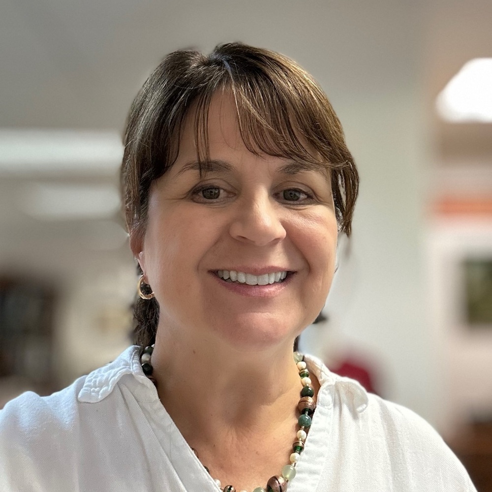 Meet your Posher, Laurie